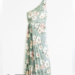 Abercrombie & Fitch Giselle Pleated One-Shoulder Maxi Dress in Green Floral